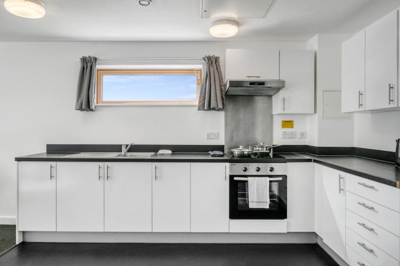 Central Single Room With Shared Kitchen In Luton Luton  Bagian luar foto
