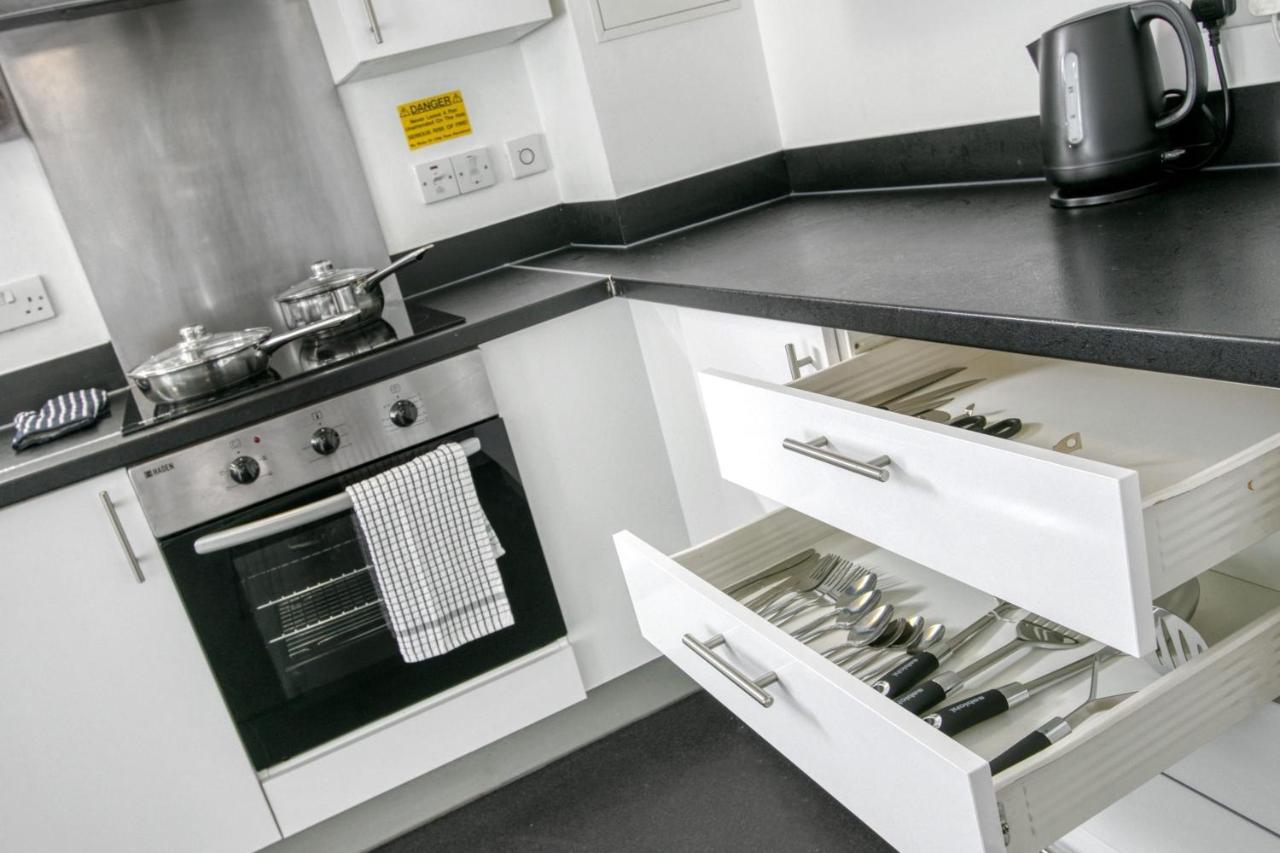 Central Single Room With Shared Kitchen In Luton Luton  Bagian luar foto